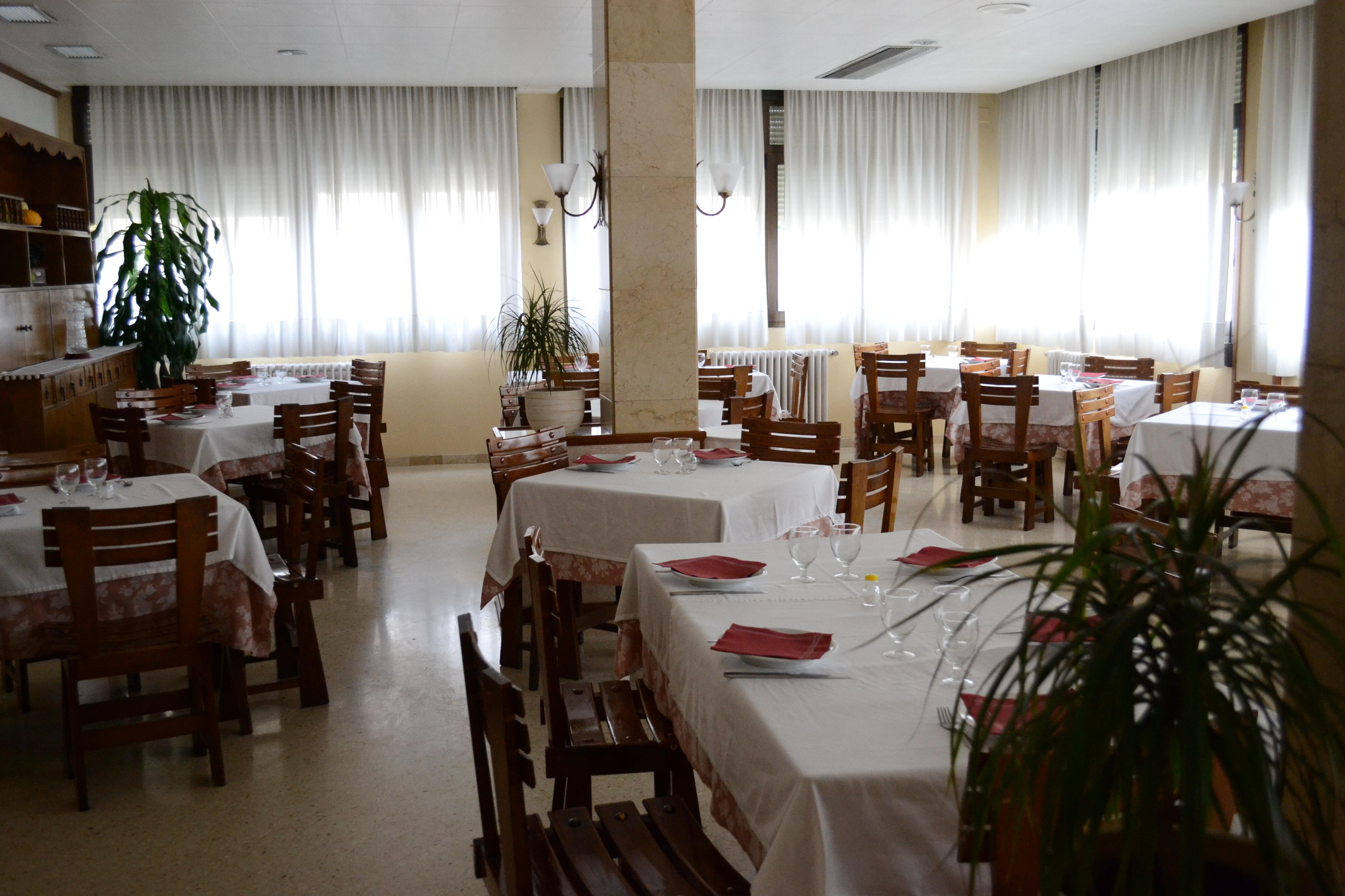 Hotel Mi Casa Sabiñánigo エクステリア 写真