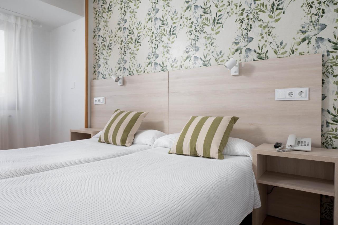 Hotel Mi Casa Sabiñánigo エクステリア 写真
