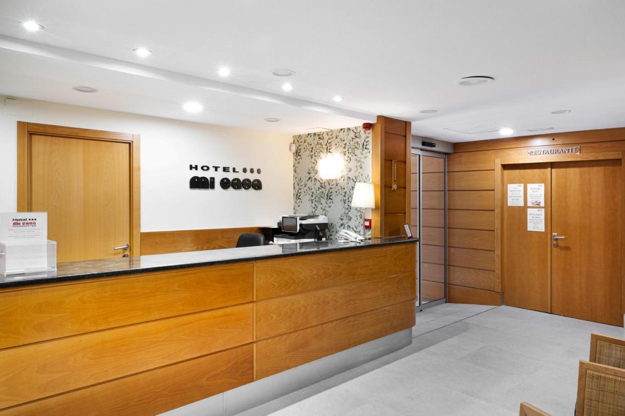 Hotel Mi Casa Sabiñánigo エクステリア 写真