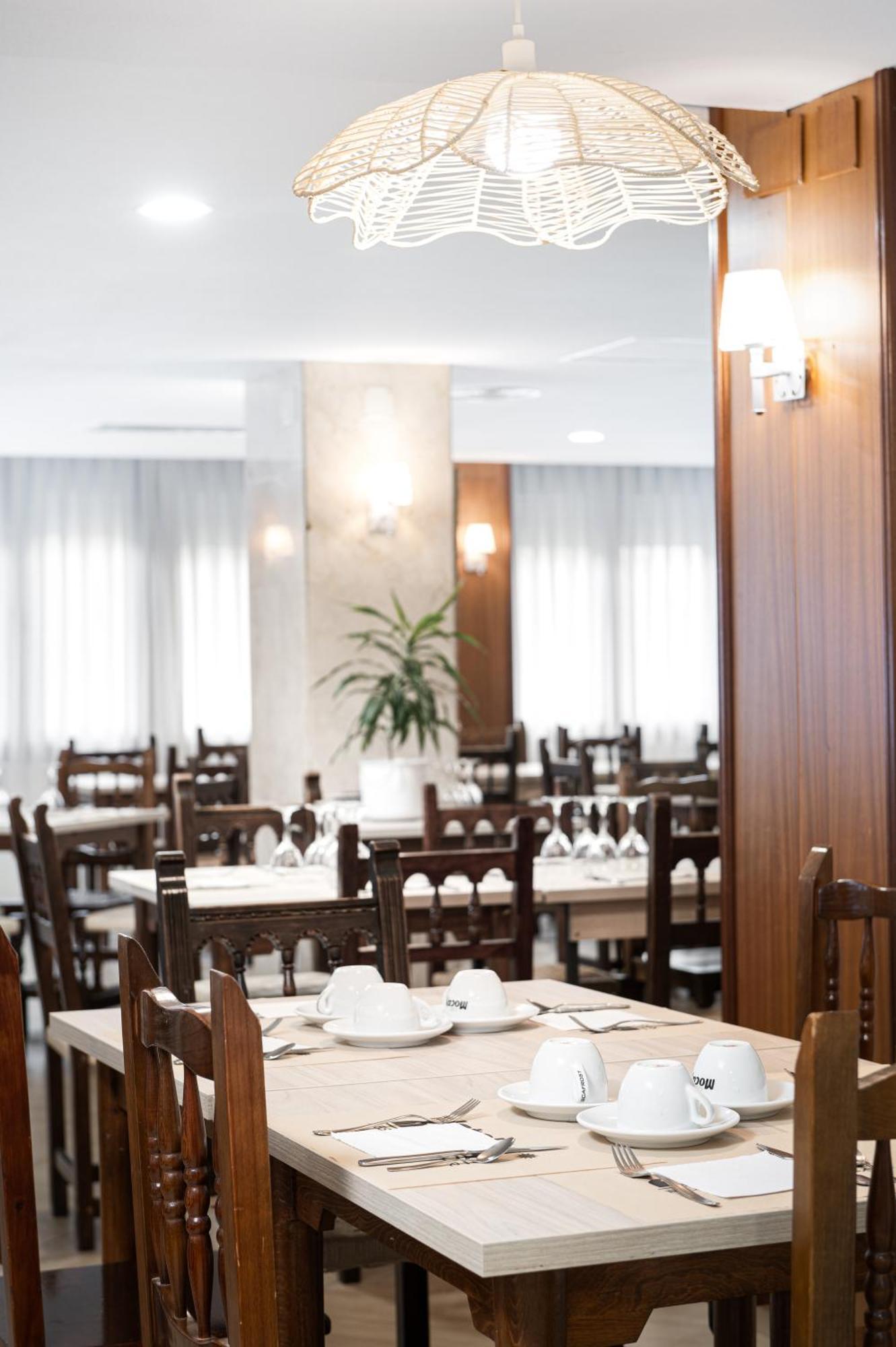 Hotel Mi Casa Sabiñánigo エクステリア 写真